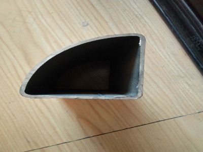 天津市北辰區(qū)滕飛翔金屬制品銷(xiāo)售部 專(zhuān)業(yè)供應(yīng)面包管、扇形管、凹槽管，批發(fā)價(jià)格，品質(zhì)保障